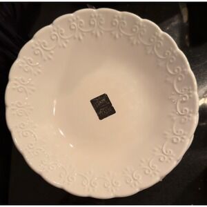 Maioliche Jessica White Ceramic Serving Bowl Italy Embossed Scalloped Edge